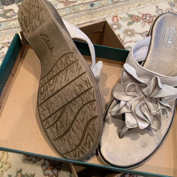 Clarks Bendables sandals - Picture 2 of 3